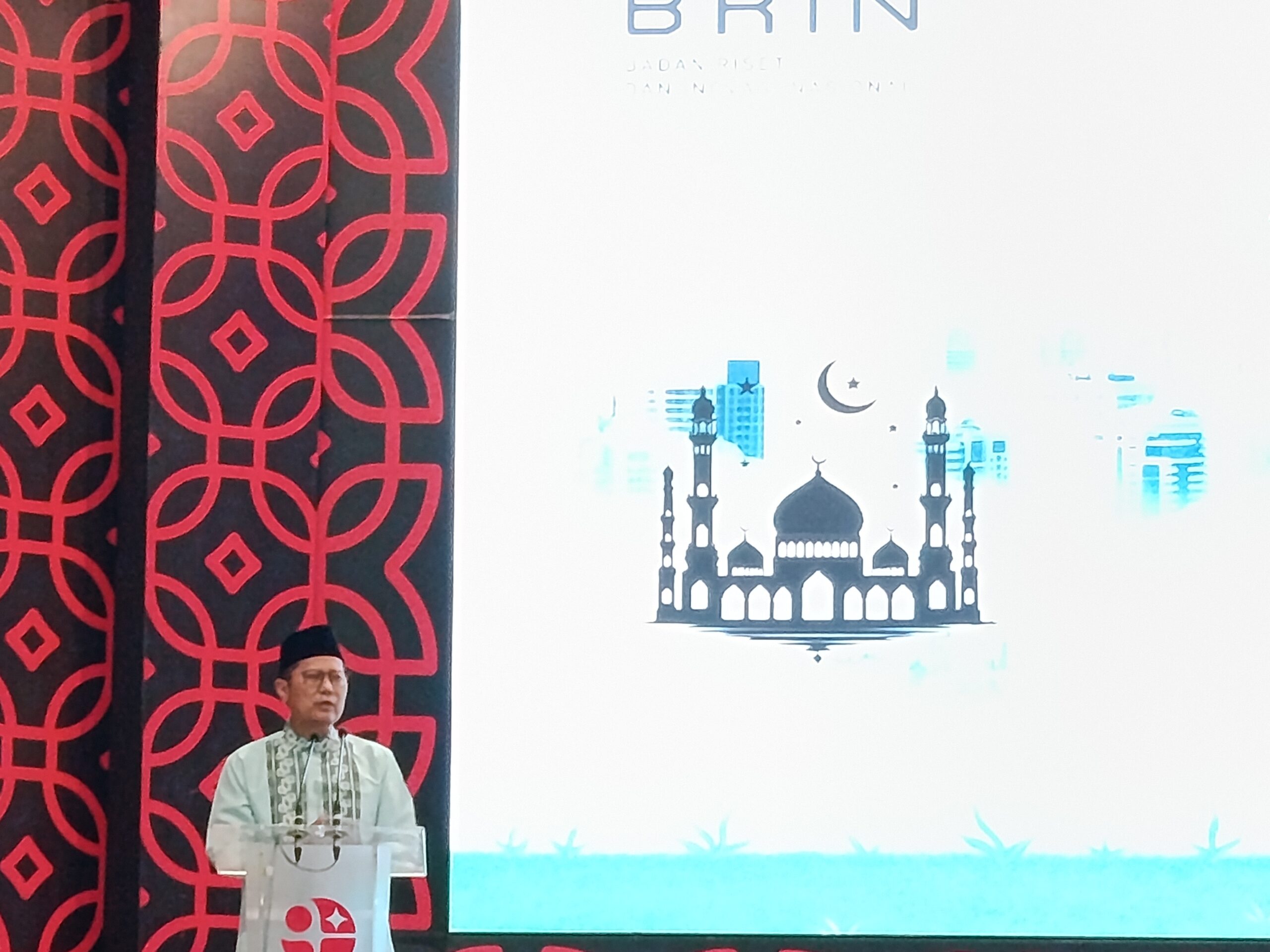 Ketua MUI, KH Cholil Nafis saat memberikan sambutan